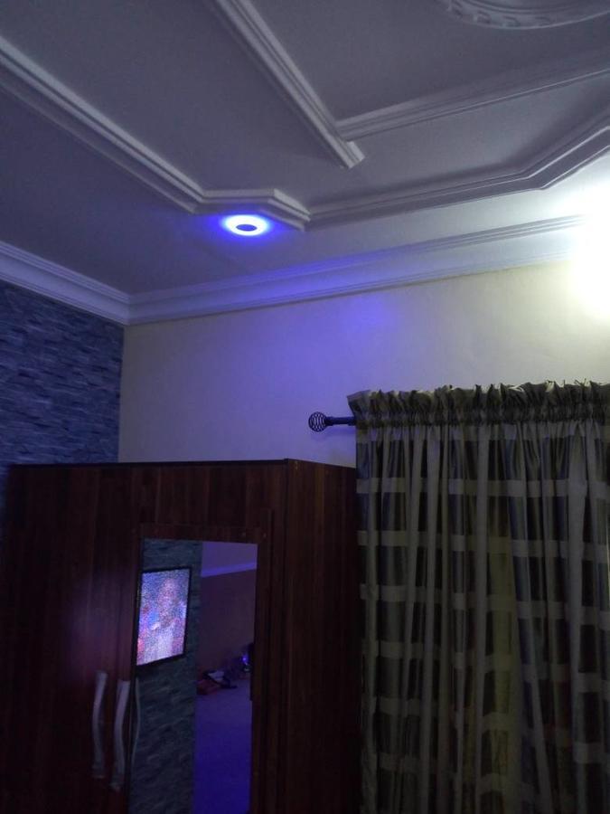 Crestview Hotel & Suites Лагос Екстериор снимка